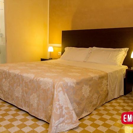 Relais Del Borgo Hotel & Spa 4 Stelle Staffolo Exterior foto