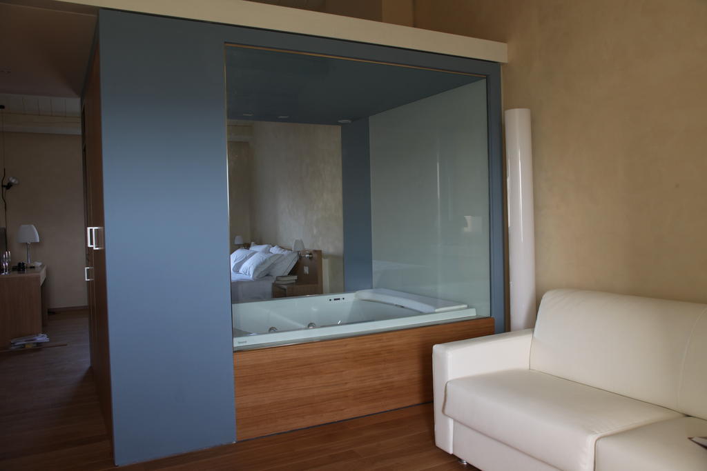 Relais Del Borgo Hotel & Spa 4 Stelle Staffolo Cameră foto
